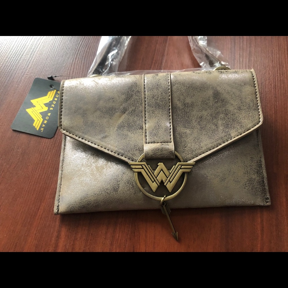 Wonder Woman Belt Bag NWT